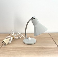 Lampe de chevet gris et acier