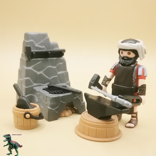 Playmobil diorama forgeron