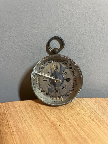 Boussole française ancienne
