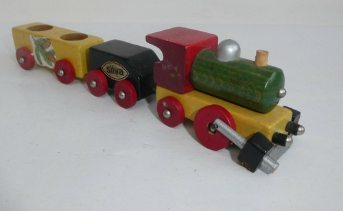 Ancien jouet train - à, en