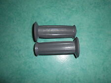 Paire de poignées grises pour