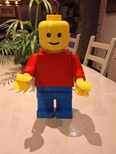 Figurine minifig géante