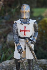 766.352  SOLDAT  FIGURINE MEDIEVAL  TEMPLIER EPEE CHEVALIER   MOYEN  AGE 18 CM