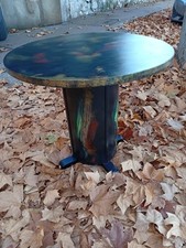 Table ronde de salon guéridon Art Déco années 40 rénovée très bon état.