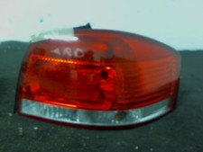 Feu arriere principal droit