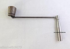 Clef clé manivelle horloge