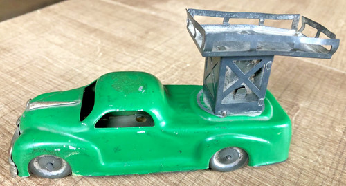 Voiture camionnette tôle - , grue