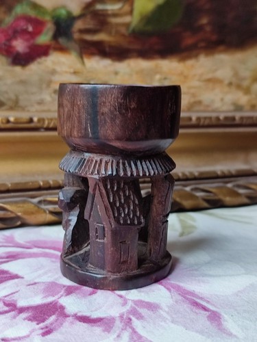 Ancien coquetier bois sculpté - bois,