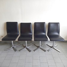 SUITE DE 4 CHAISES PIVOTANTES