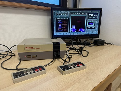 Nintendo nes avec - nes,