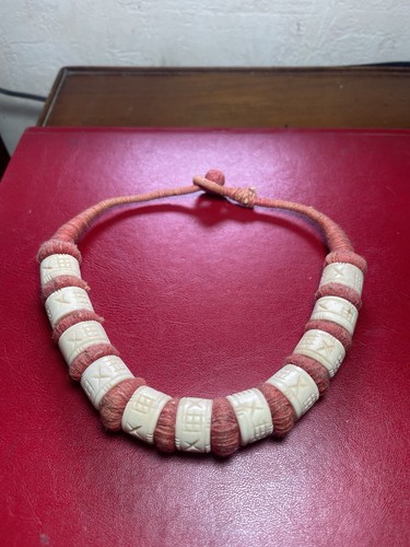 Collier perles ras - de, cou
