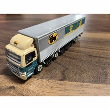 Grand camion Yamato Transport de 10 tonnes à vendre