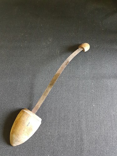 Embauchoir chaussure ancien - À,