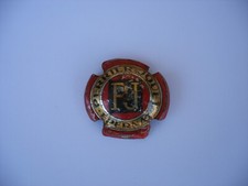 old champagne notch capsule Perrier toy Epernay