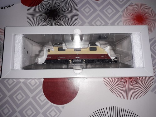 Locomotive 421 393 - 393-0, "tee"