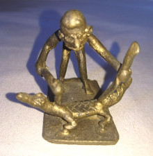 ANCIENNE STATUETTE FIGURINE