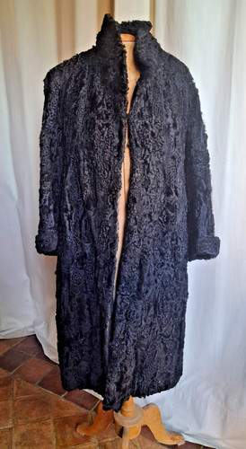 Manteau astrakan fourrure