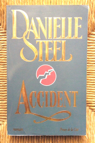 Livre roman accident - livre,