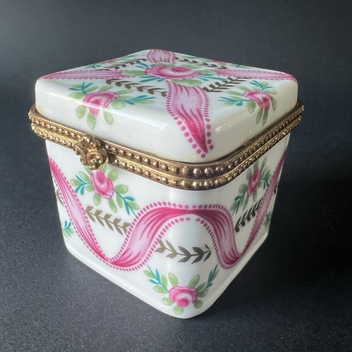 Boite pilules bijoux - pilules, /