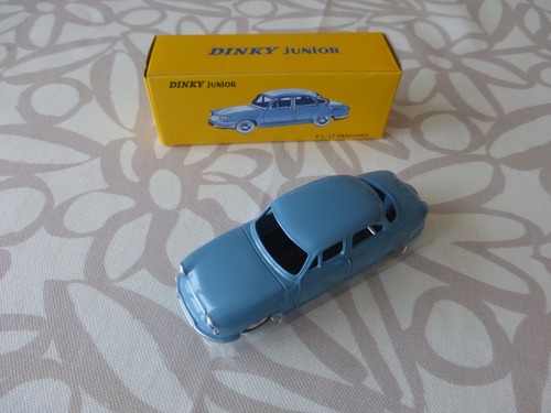 Dinky toys 102 panhard 17 - dinky,
