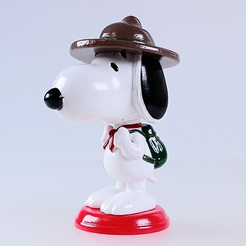 Beagle scout snoopy - beagle, peanuts
