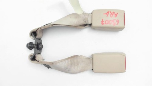 Attache ceinture arriere