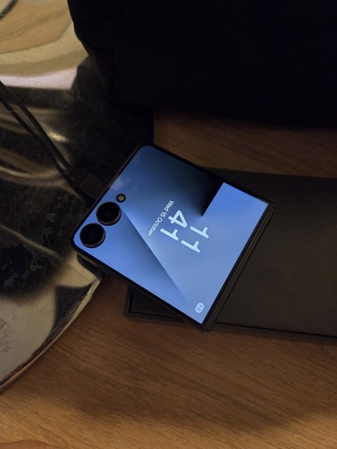 Samsung galaxy flip7 - galaxy,