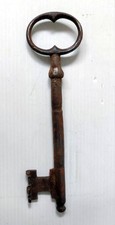 LARGE CASTLE DOOR KEY WROUGHT IRON 17.5 CM 18th century