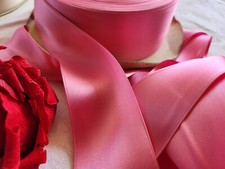 Ruban ancien rayonne rose