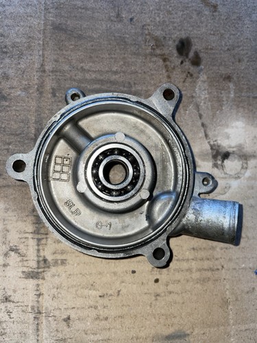 Carter pompe eau yamaha - pompe, À