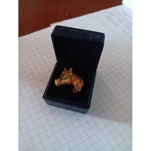 Pin horse head - pin's, relief