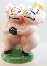 Fève 2004 - LE COCHON ROI D'UN JOUR - LE COUPLE COCHON