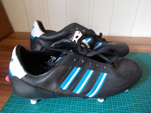 Vintage crampon football