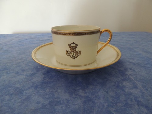 Ancienne grosse tasse et - 1,