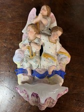 Bénitier porcelaine biscuit