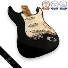 Fender Stratocaster Hardtail 1975 corps en frêne noir manche en érable...