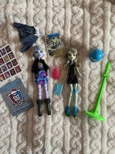 Lot poupées monster high