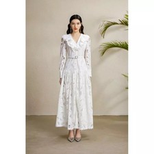 Longue Robe Blanc en Dentelle