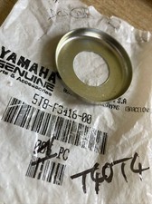 Yamaha 5T8-F3416-00 couvercle