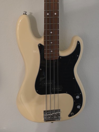 Custom fender precision - fender, bass