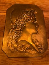 ancienne plaque en bronze