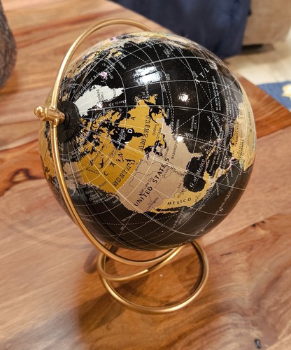 Globe terrestre décoratif