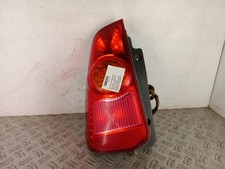 Feu arriere principal gauche