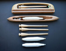 Lot 2 anciennes navettes de métier à tisser en bois massif et fer + 3 canettes