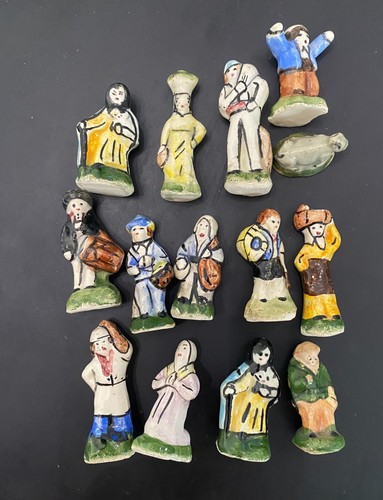 Lot santons - lot,