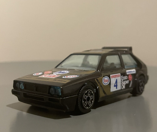 Voiture miniature lancia delta - lancia,