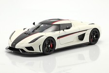 79027 Koenigsegg Regera Replica (Arctic White/Carbon with Red accents) 1:18