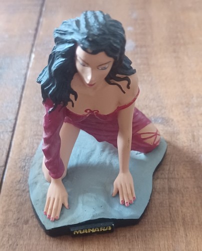 Statuette manara xenia - statuette,