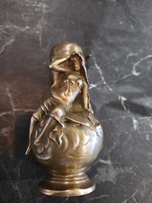 Vase en bronze  Art Nouveau