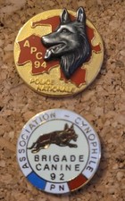 Lot 2 Pin's Brigade Canine